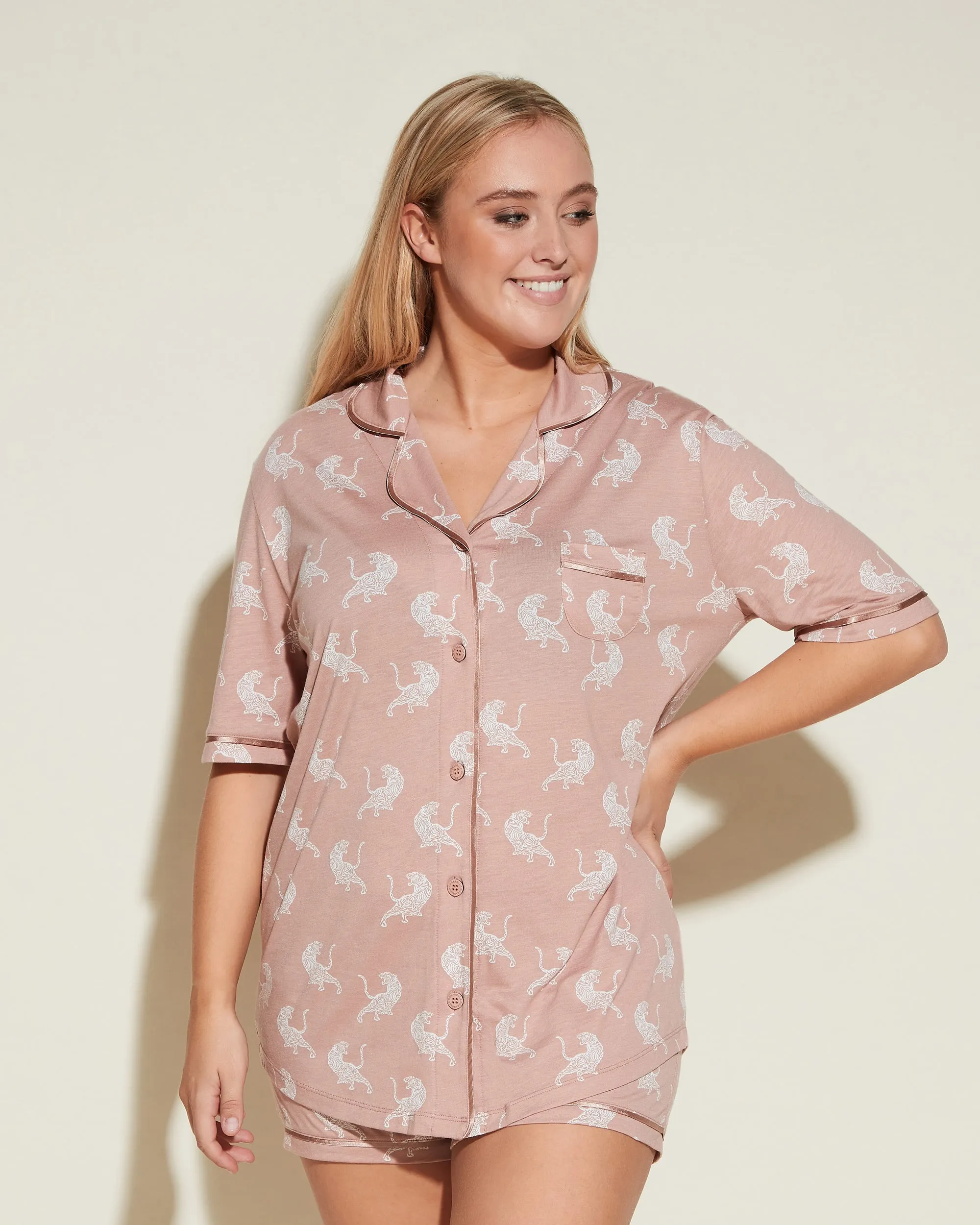 Conjunto De Pijama Con Camisa De Manga Corta Y Pantalones Cortos