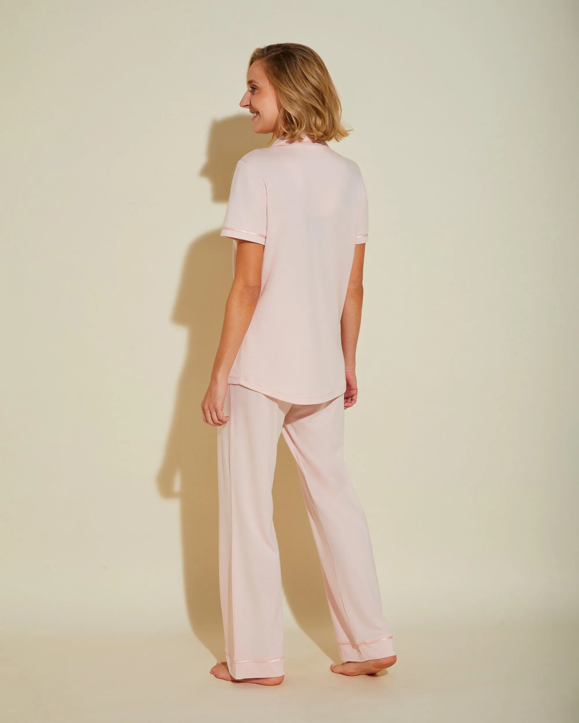 Conjunto De Pijama Con Camisa De Manga Corta Y Pantalones