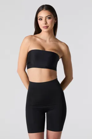 Short gainant invisible à taille haute