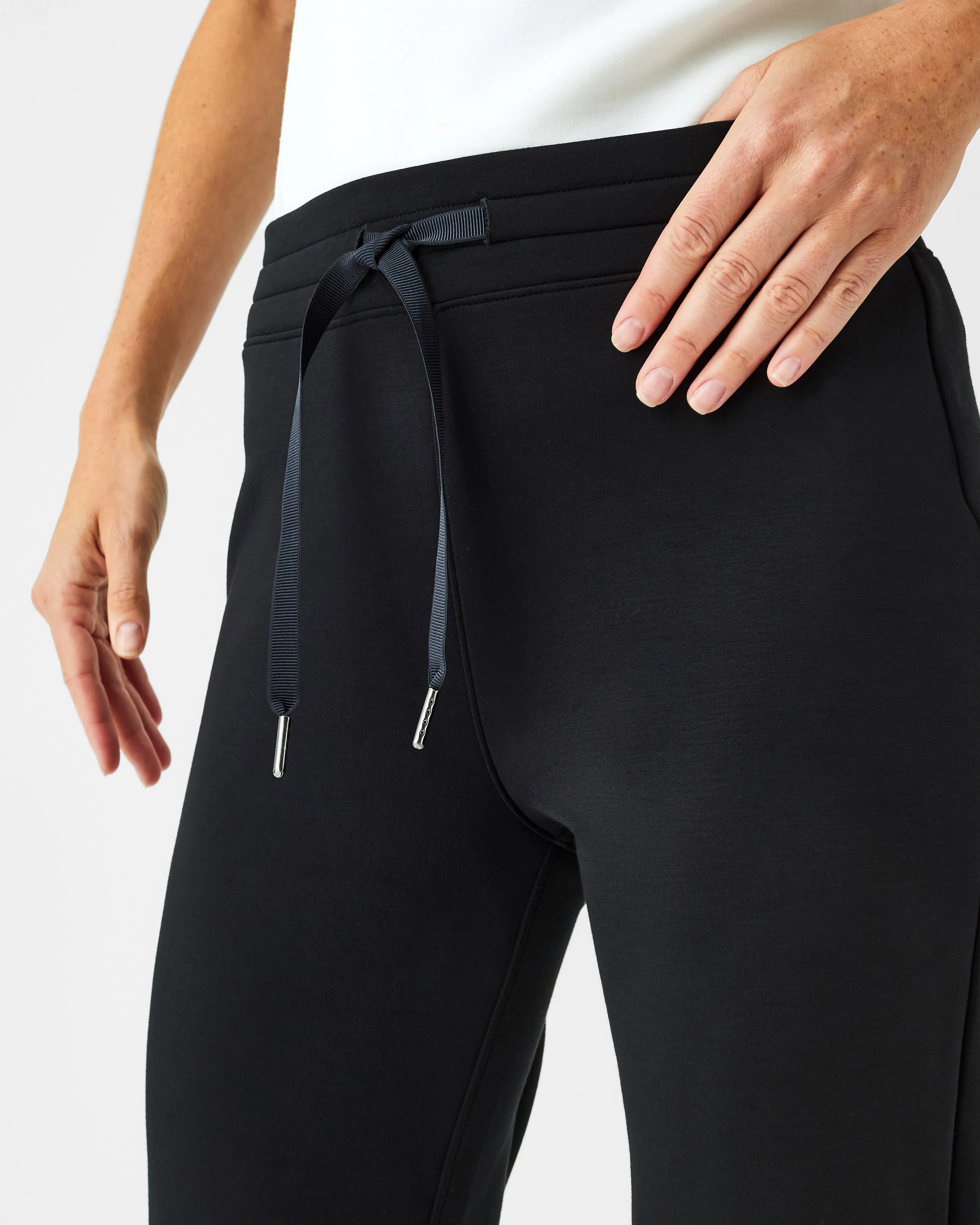 SPANX® AirEssentials Tapered Pant