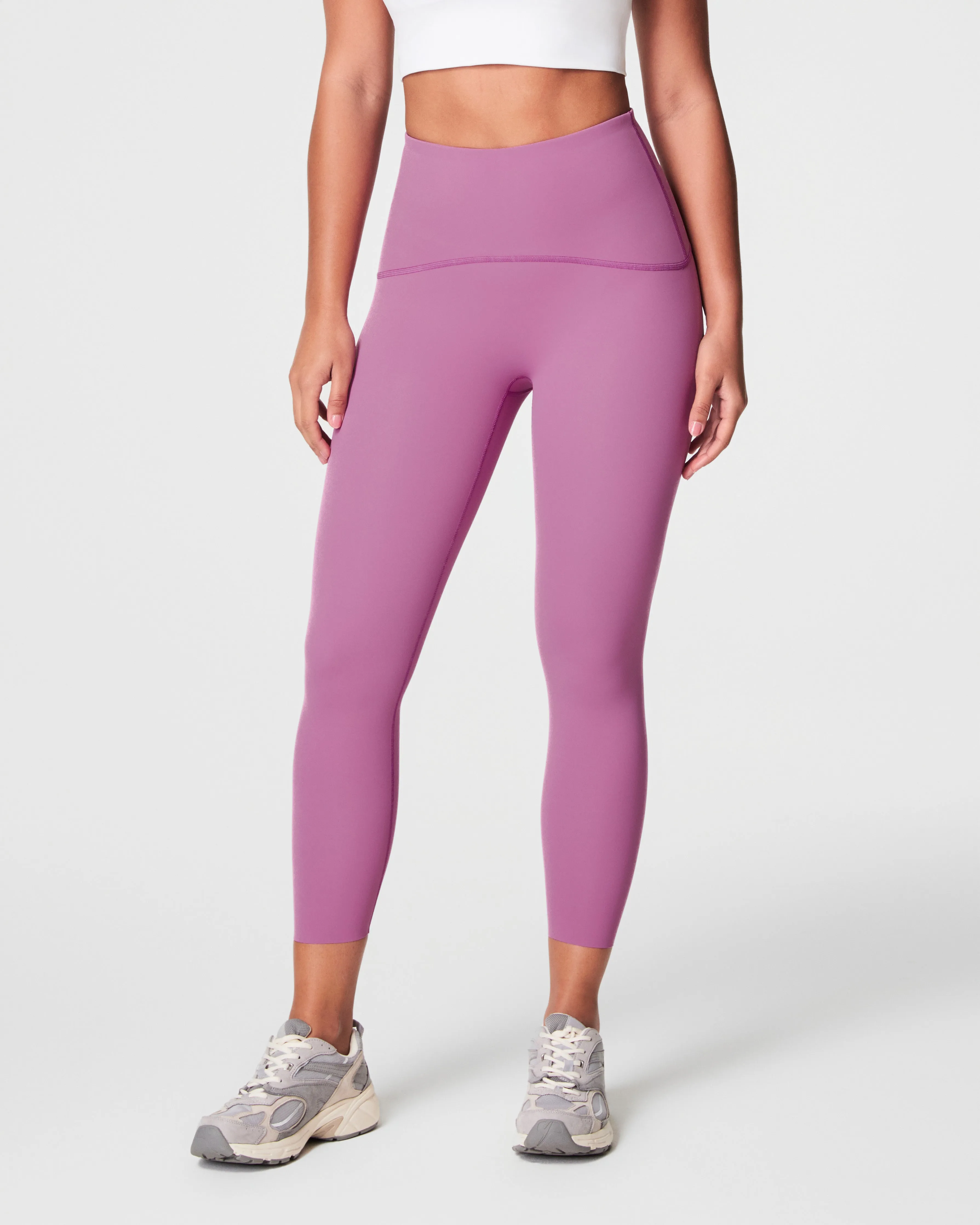 SPANXshape™ Booty Boost® 7/8 Leggings
