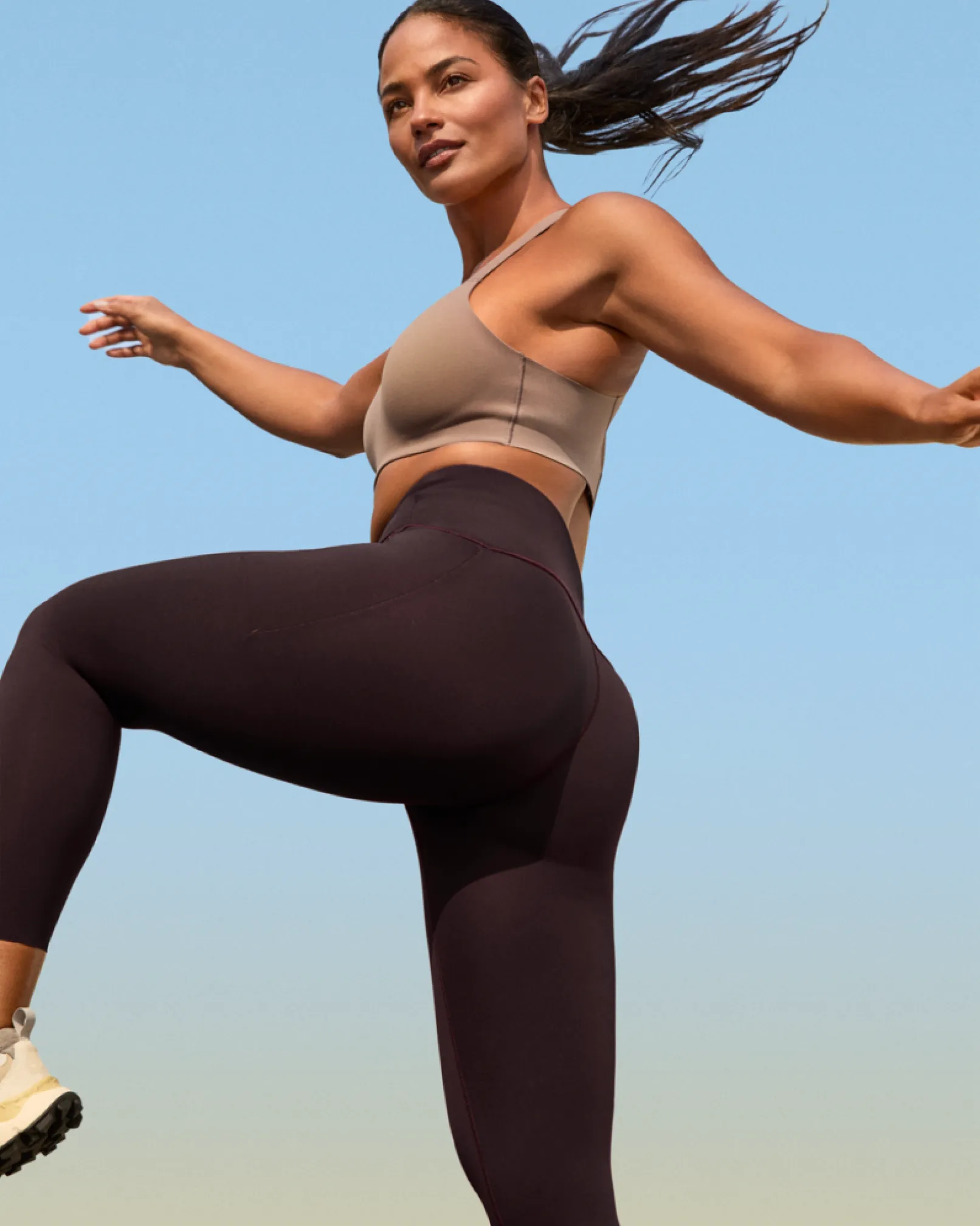 SPANXshape™ Booty Boost® 7/8 Leggings