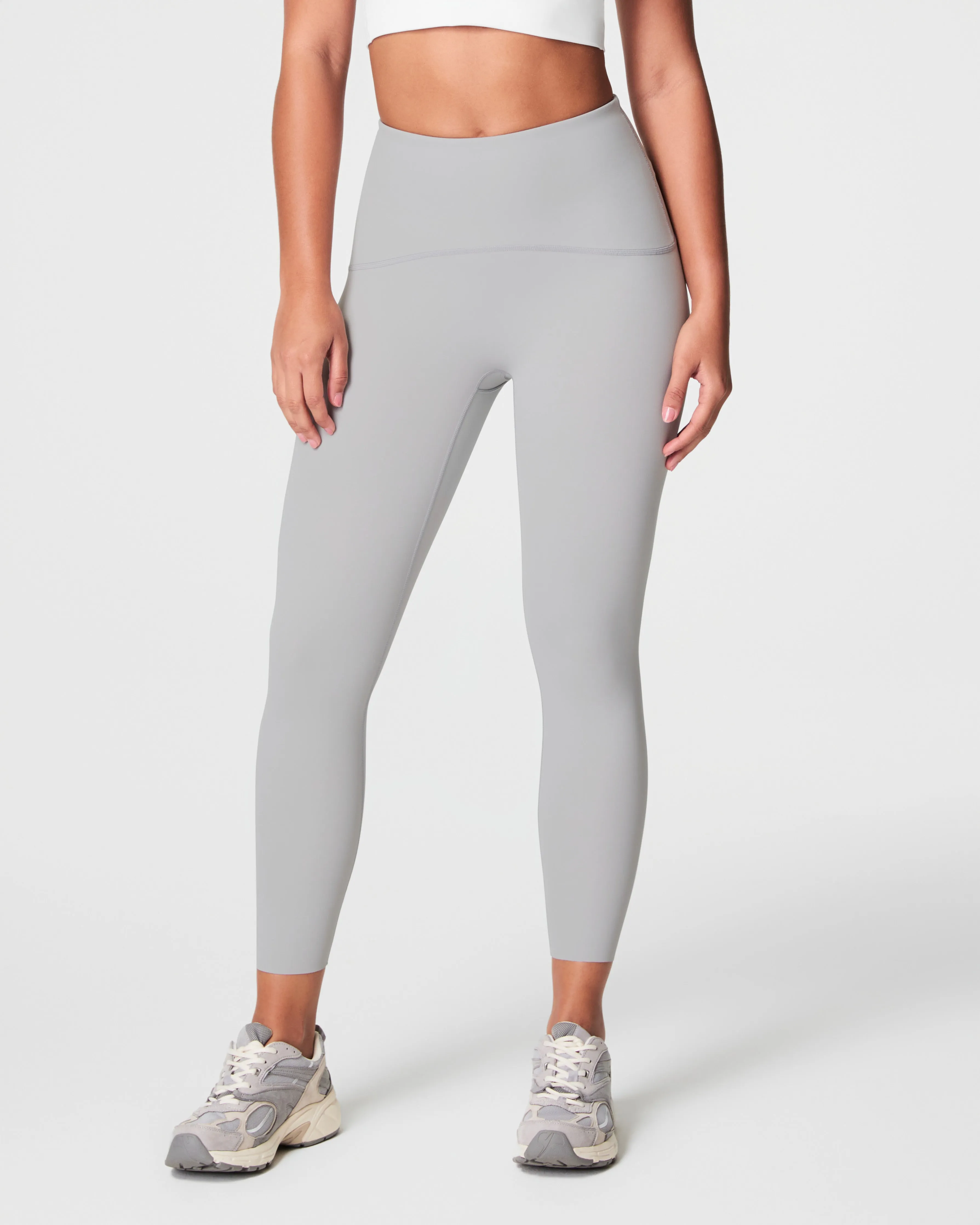 SPANXshape™ Booty Boost® 7/8 Leggings