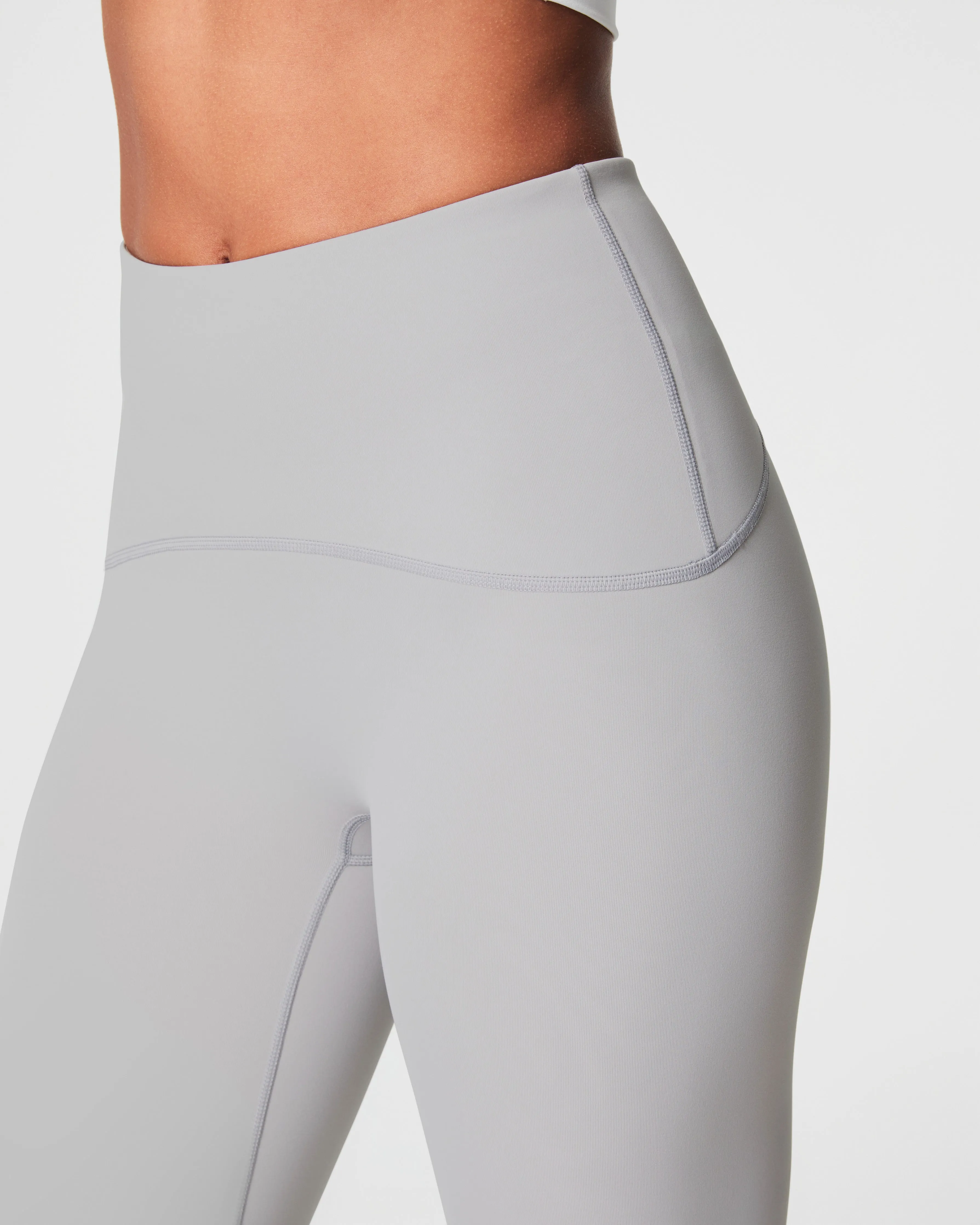 SPANXshape™ Booty Boost® 7/8 Leggings