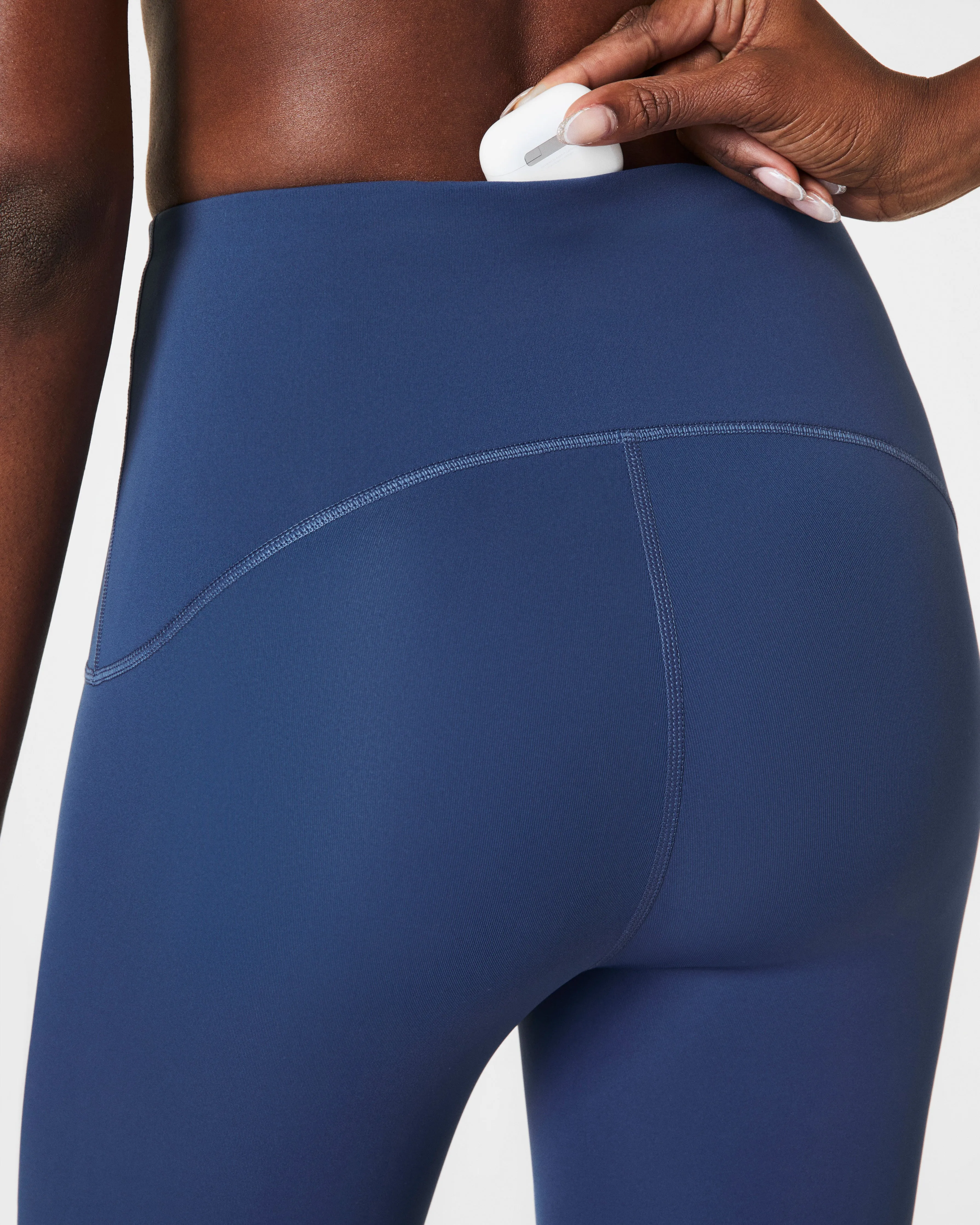 SPANXshape™ Booty Boost® 7/8 Leggings