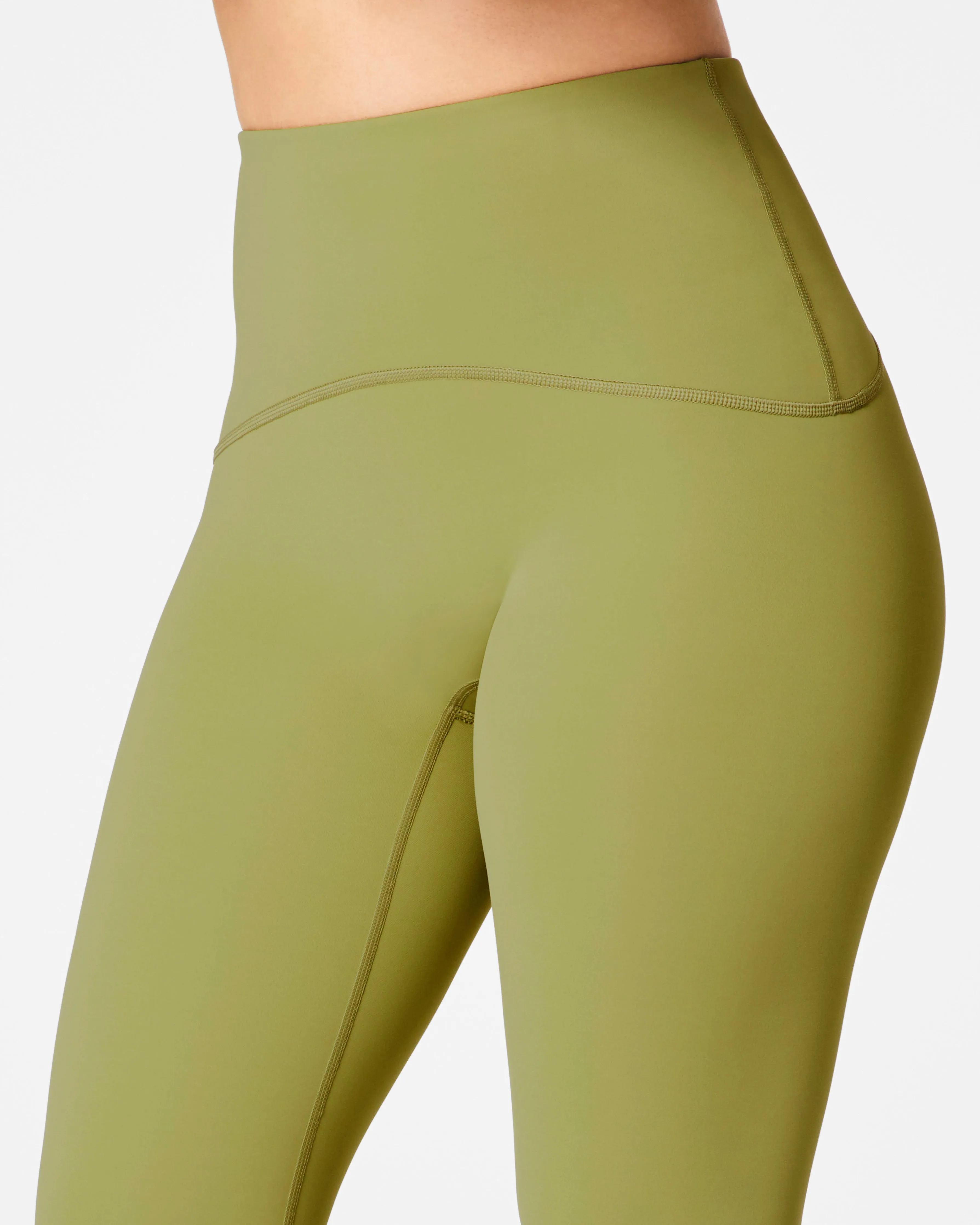 SPANXshape™ Booty Boost® 7/8 Leggings