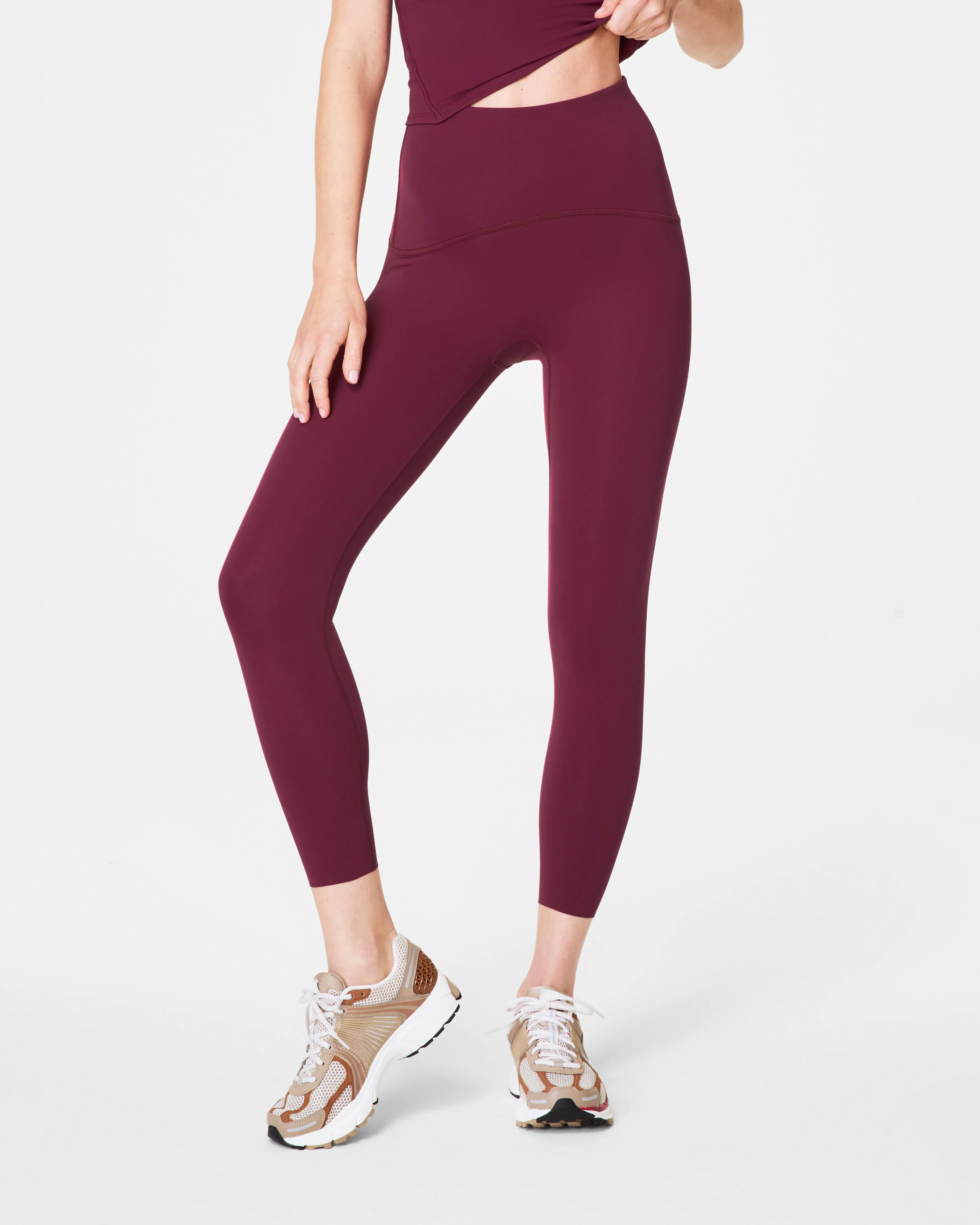 SPANXshape™ Booty Boost® 7/8 Leggings