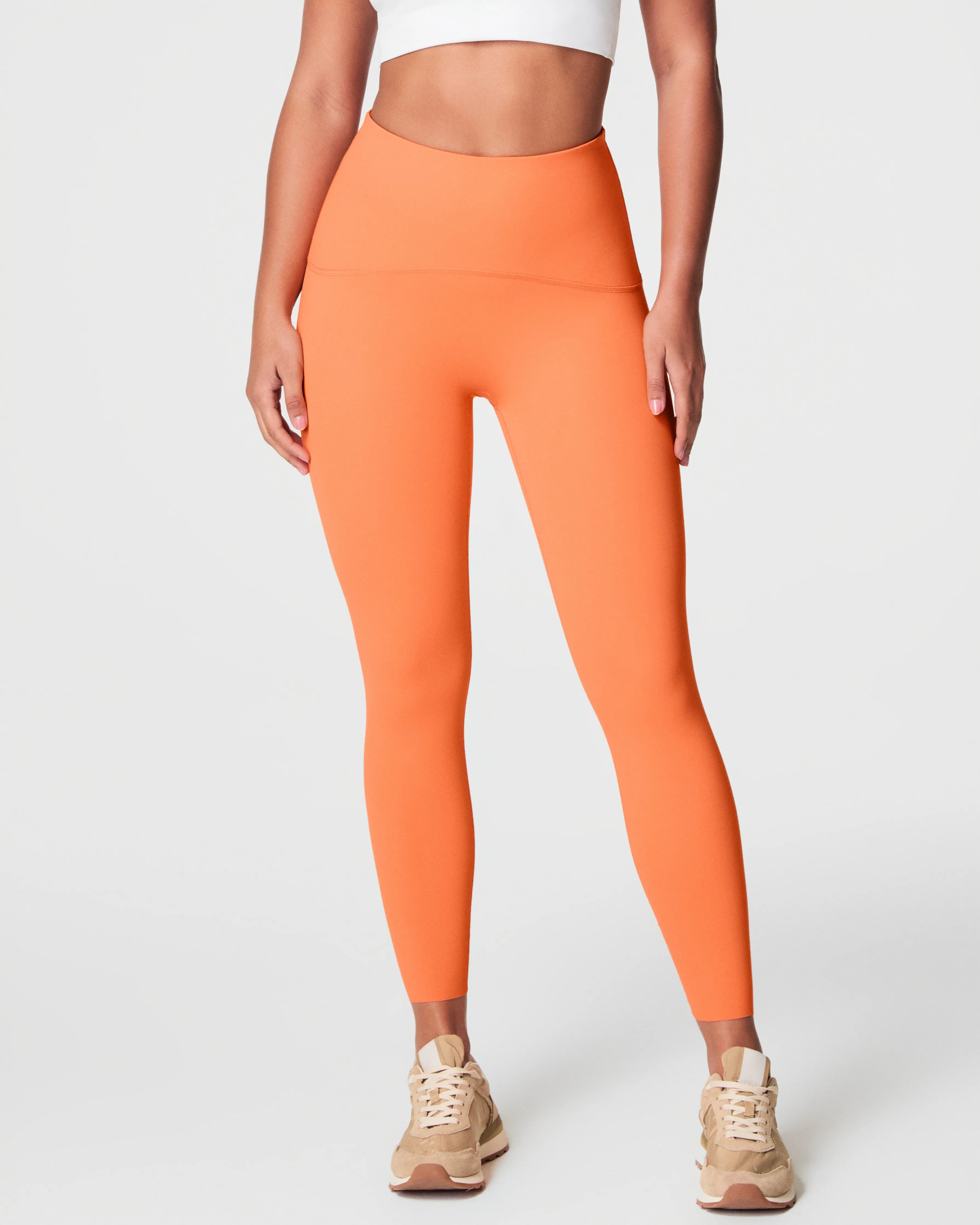 SPANXshape™ Booty Boost® 7/8 Leggings