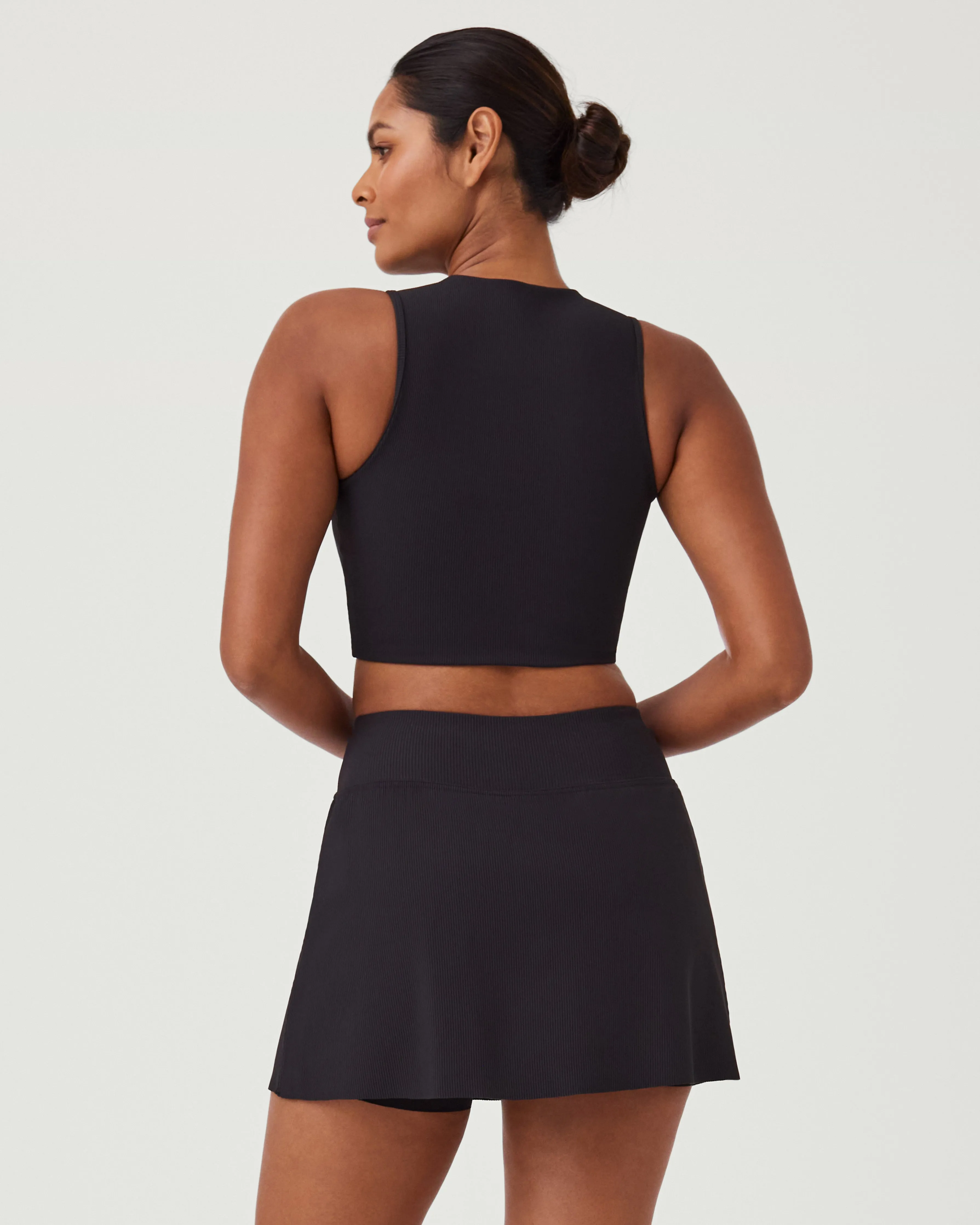 SPANXshape™ Get Moving Contour Rib Mock Neck Tank