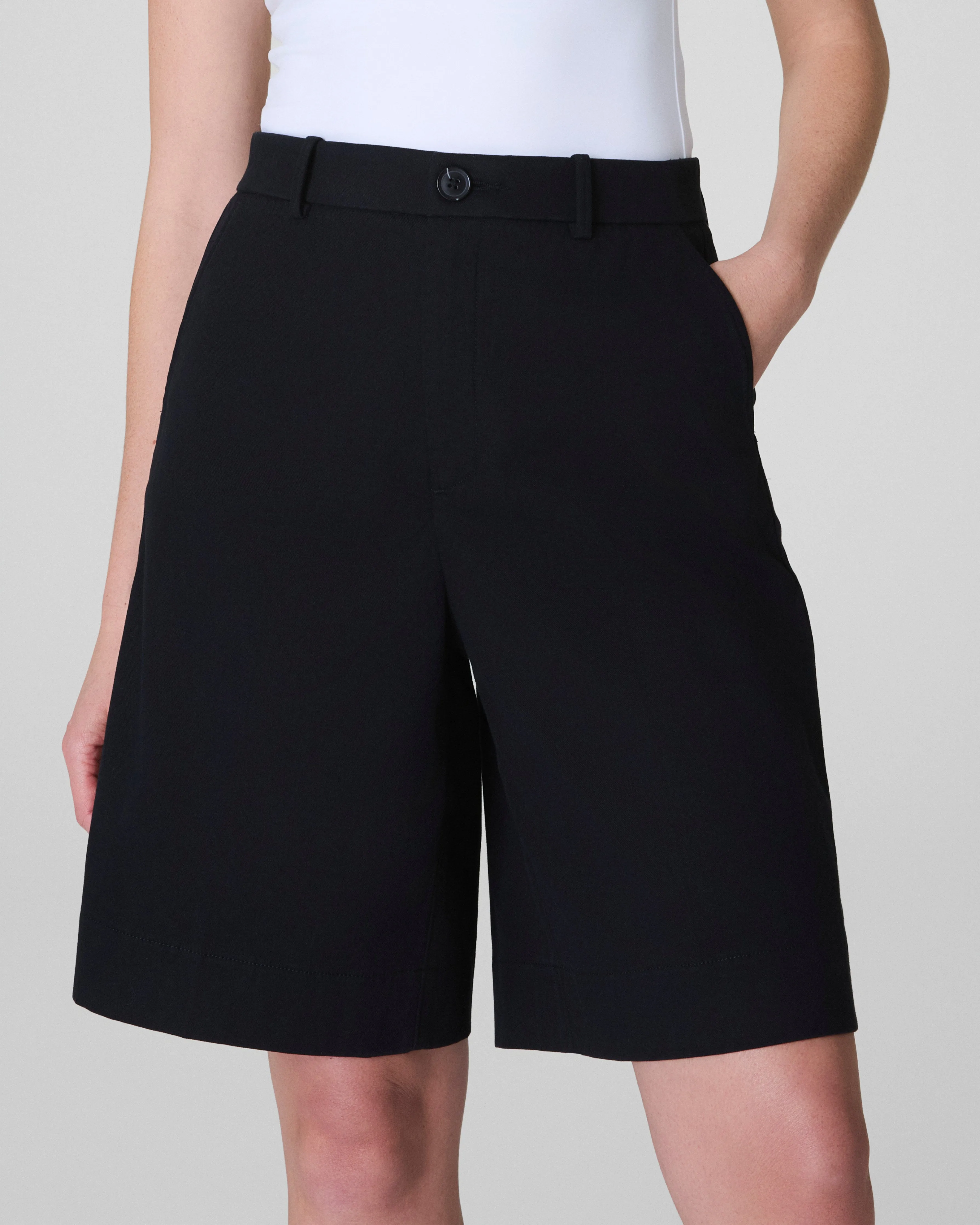SPANXsupersmooth™ Stretch Twill Short, 9"