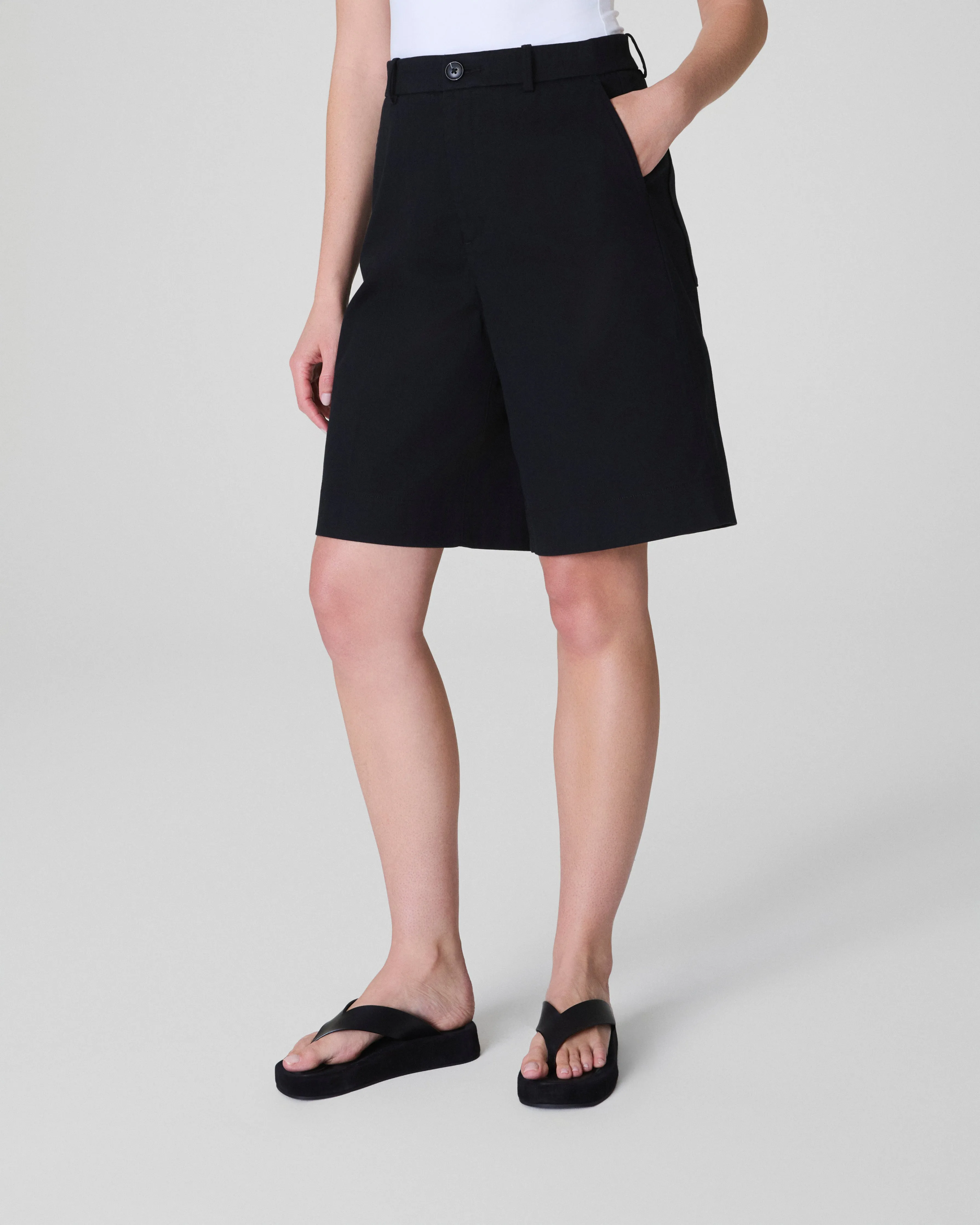 SPANXsupersmooth™ Stretch Twill Short, 9"